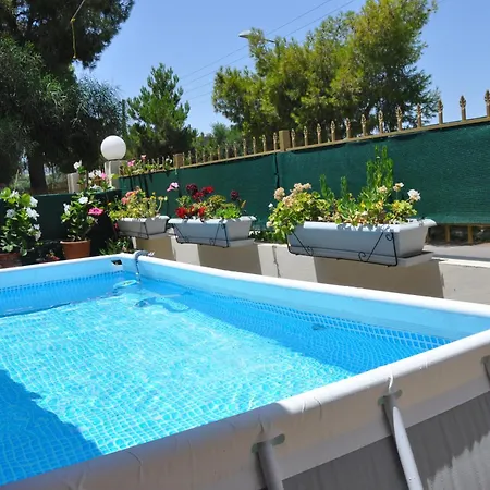 Manos House Hersonisos Гостьовий будинок Херсонісос