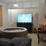 招待所 Manos House Hersonisos