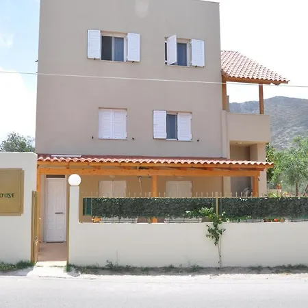 Manos House Hersonisos Pensiune